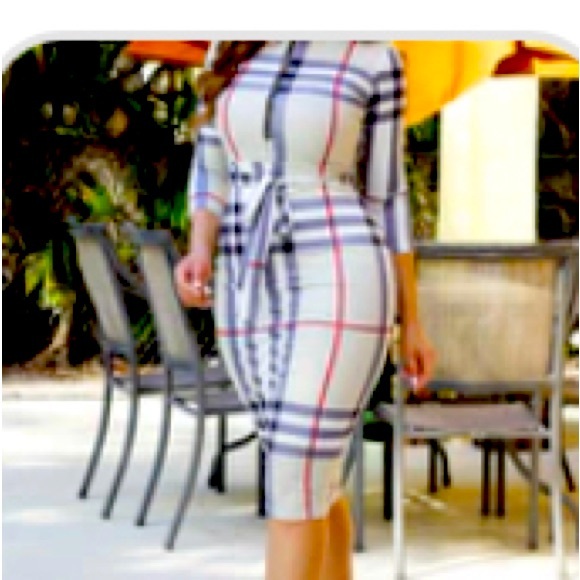 Berry Khaki Grid Quarter Sleeves Body-con Dress by MySexyStyles - Picture 1 of 6